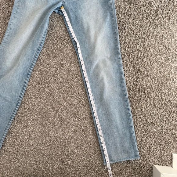 DENIM FORUM | The Yoko High Rise Slim | Size 27 - Picture 15 of 16